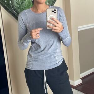Gap Fit Gray Linear Detailing Crewneck Longsleeves Active Top
